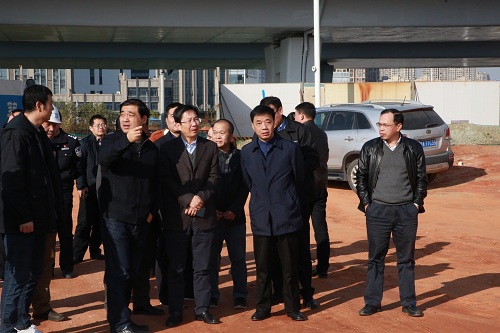 副市长宋铀一行调研我司昌南大道、、、洪都大道快速路刷新项目